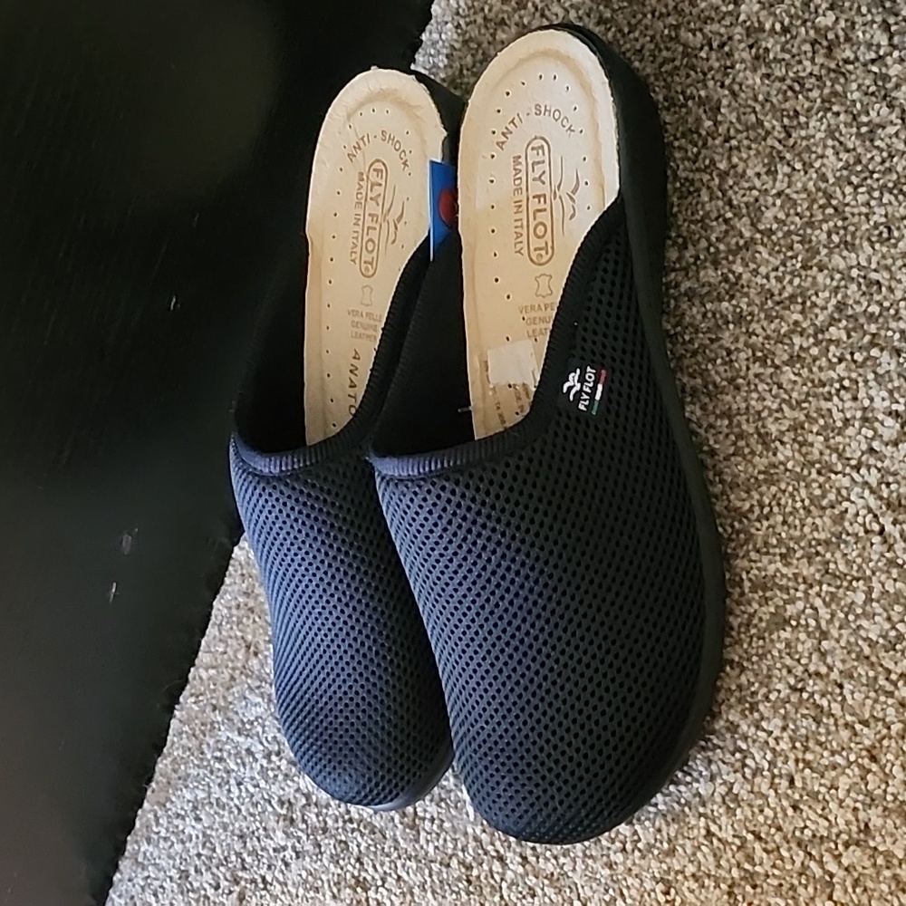 Fly Flot Clogs